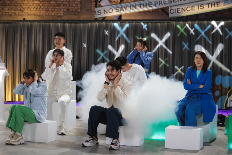 “低清”派出K佬、Dahee、丧bill、Michie、Yuriko、Adeline、Anthony和Zuvia