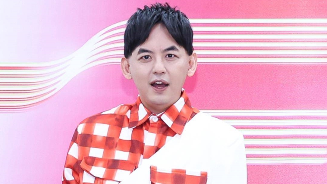 黄子佼