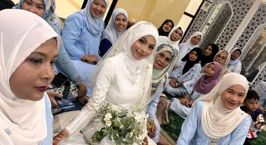 Dolla前成员Syasya宣布结婚