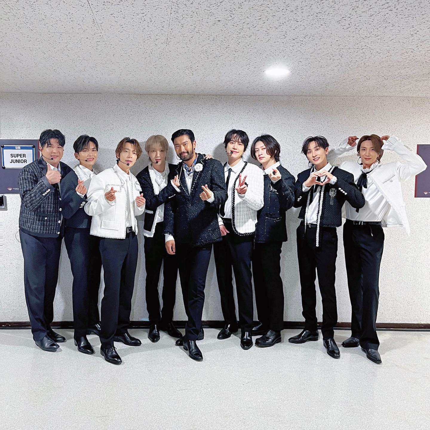Super Junior 8月来马开唱