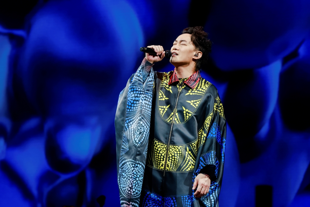 陈奕迅受伤