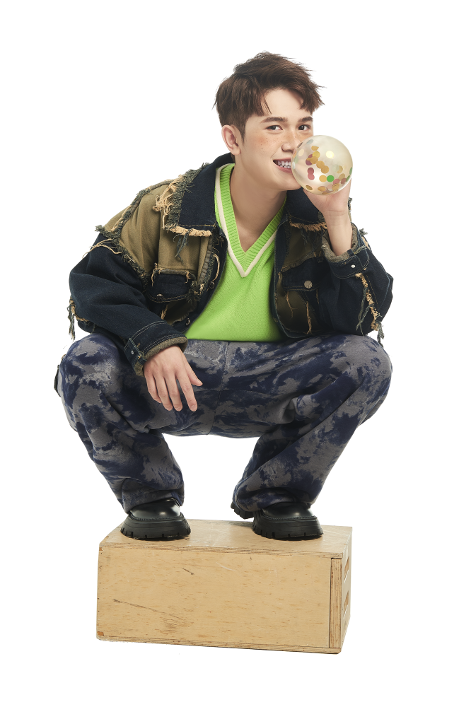 加你娱玩男主持Hayden黄程晞