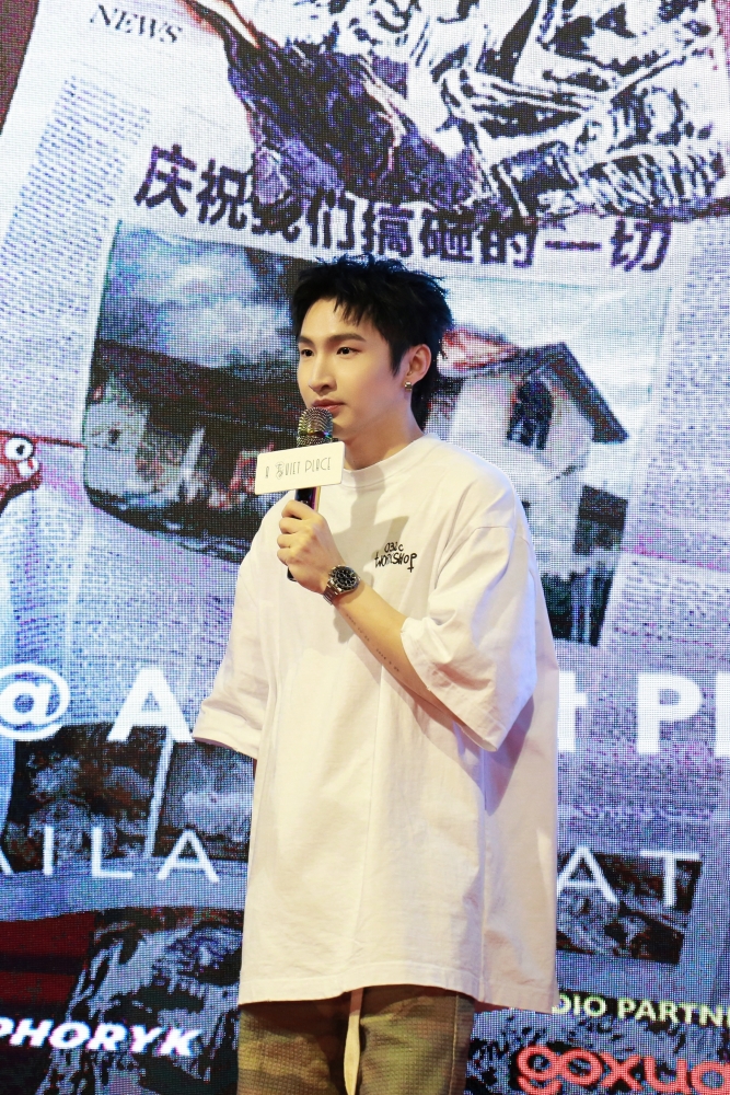 黄礼格