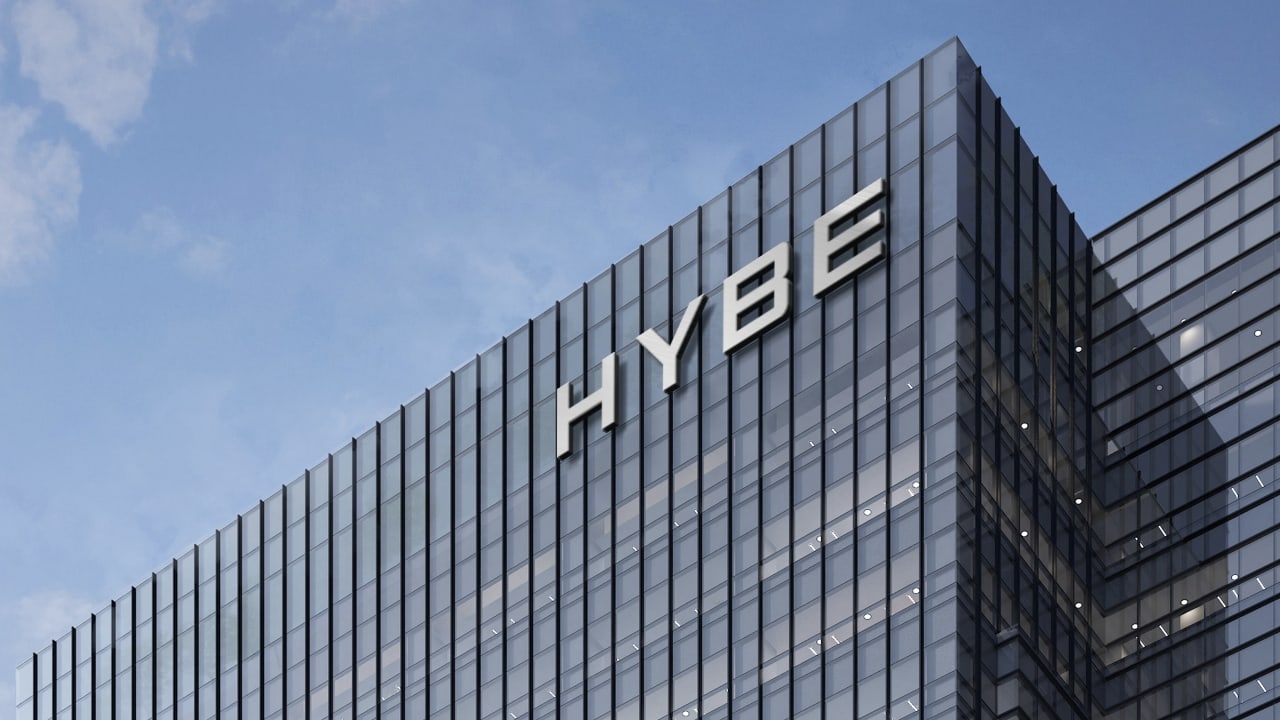 HYBE内部报告批评 “偶像丑得吓人”!