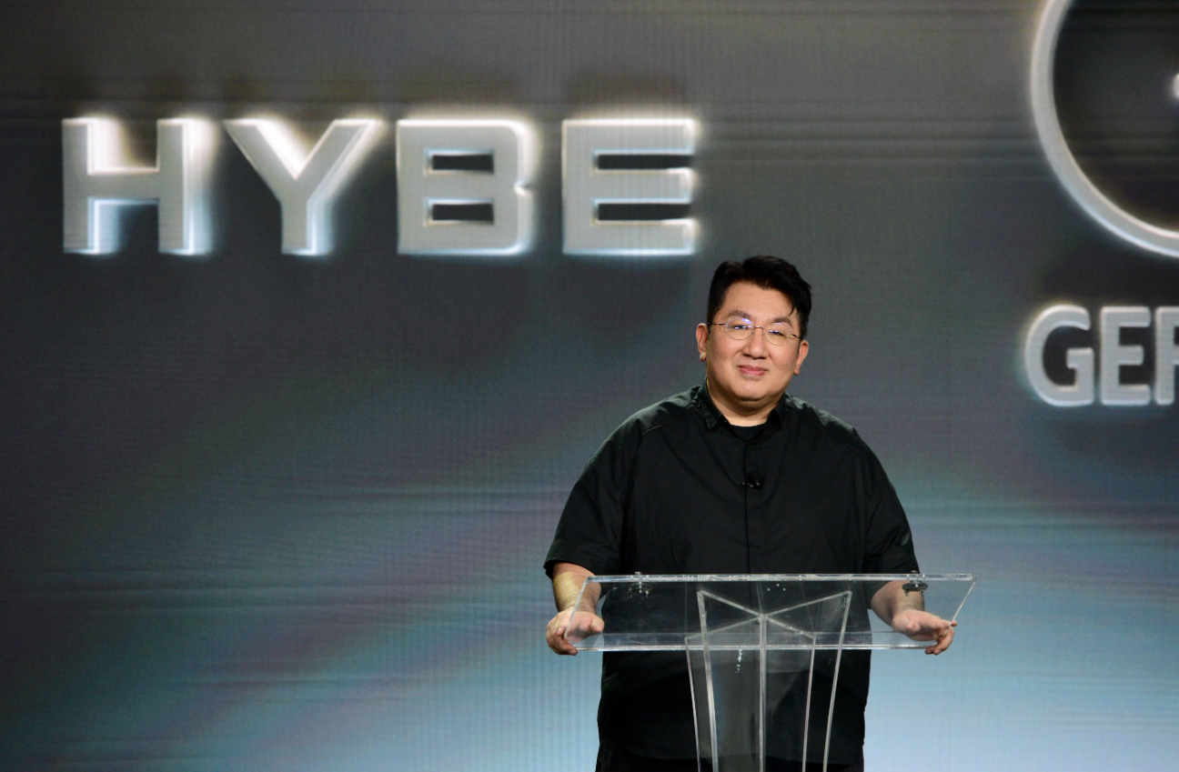 HYBE内部报告批评 “偶像丑得吓人”!