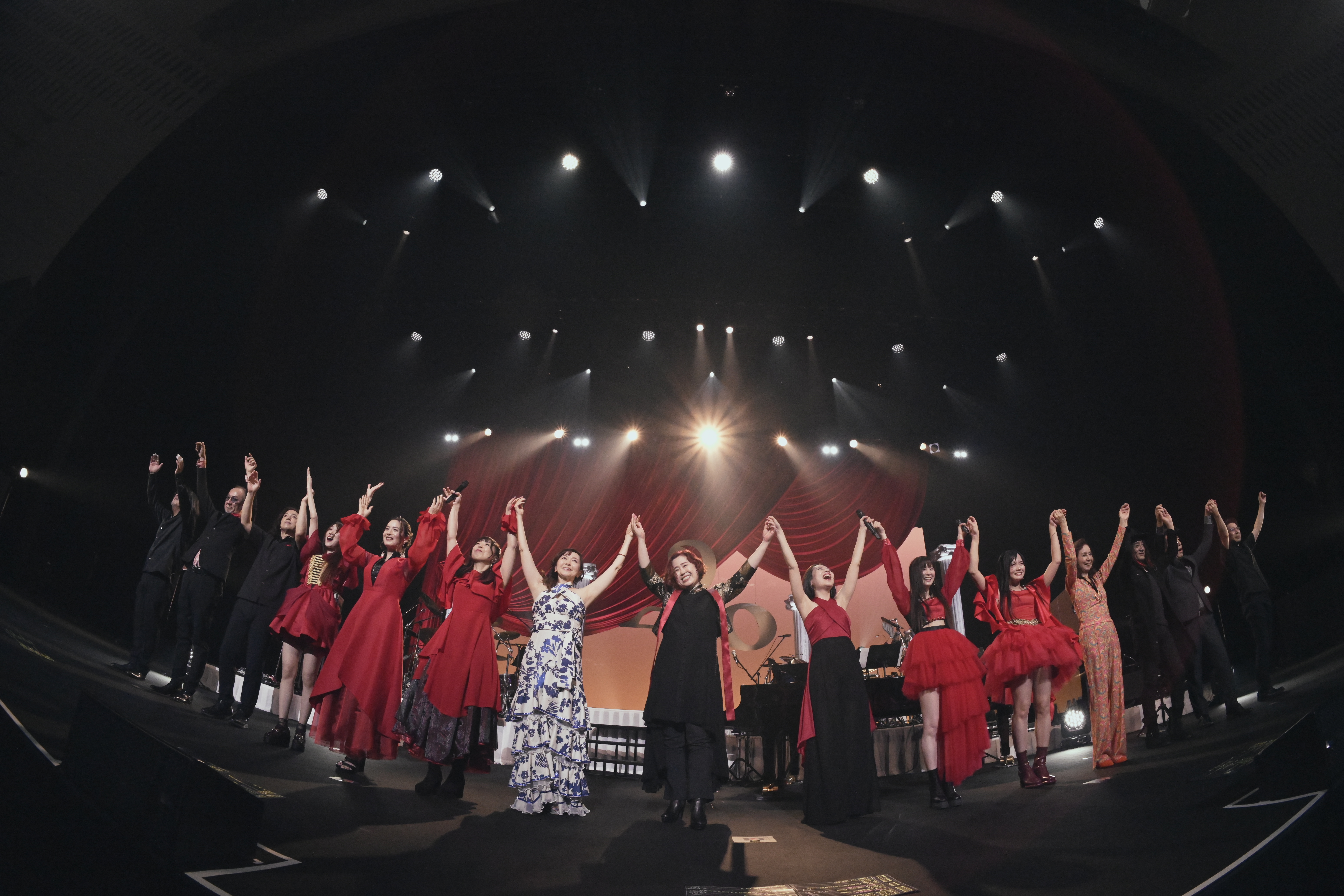 梶浦由记11月来马开唱