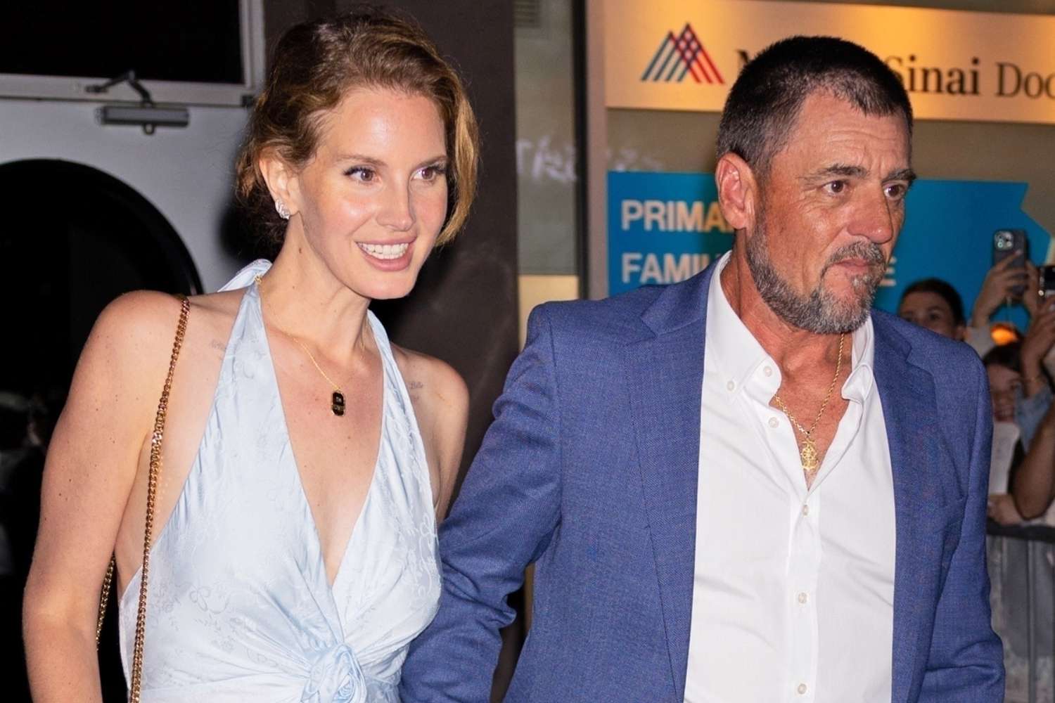 Lana Del Rey 秘密闪婚!