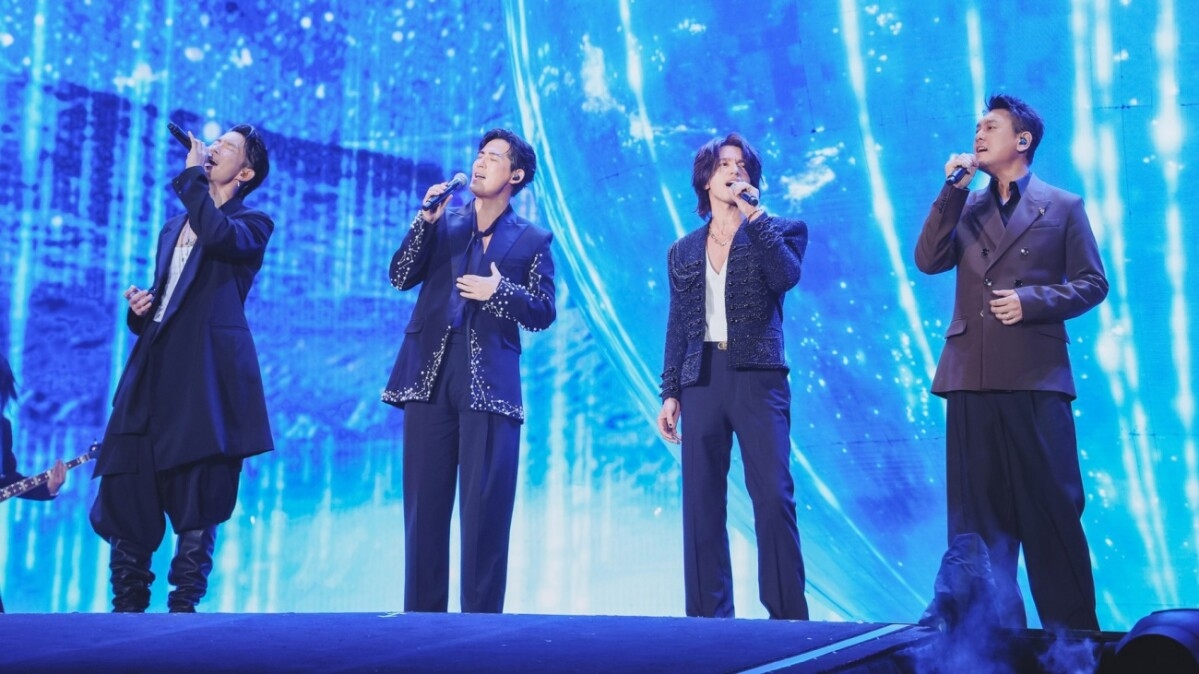 F4