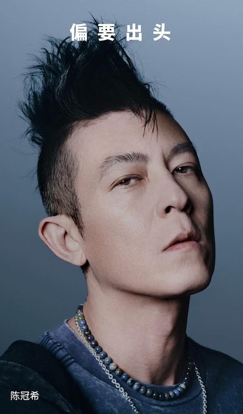 传陈冠希搭头等舱大暴走