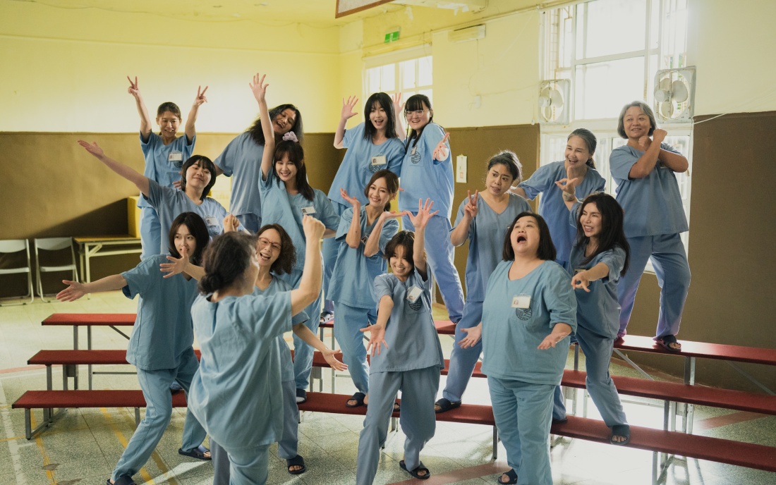 阳光女子合唱团