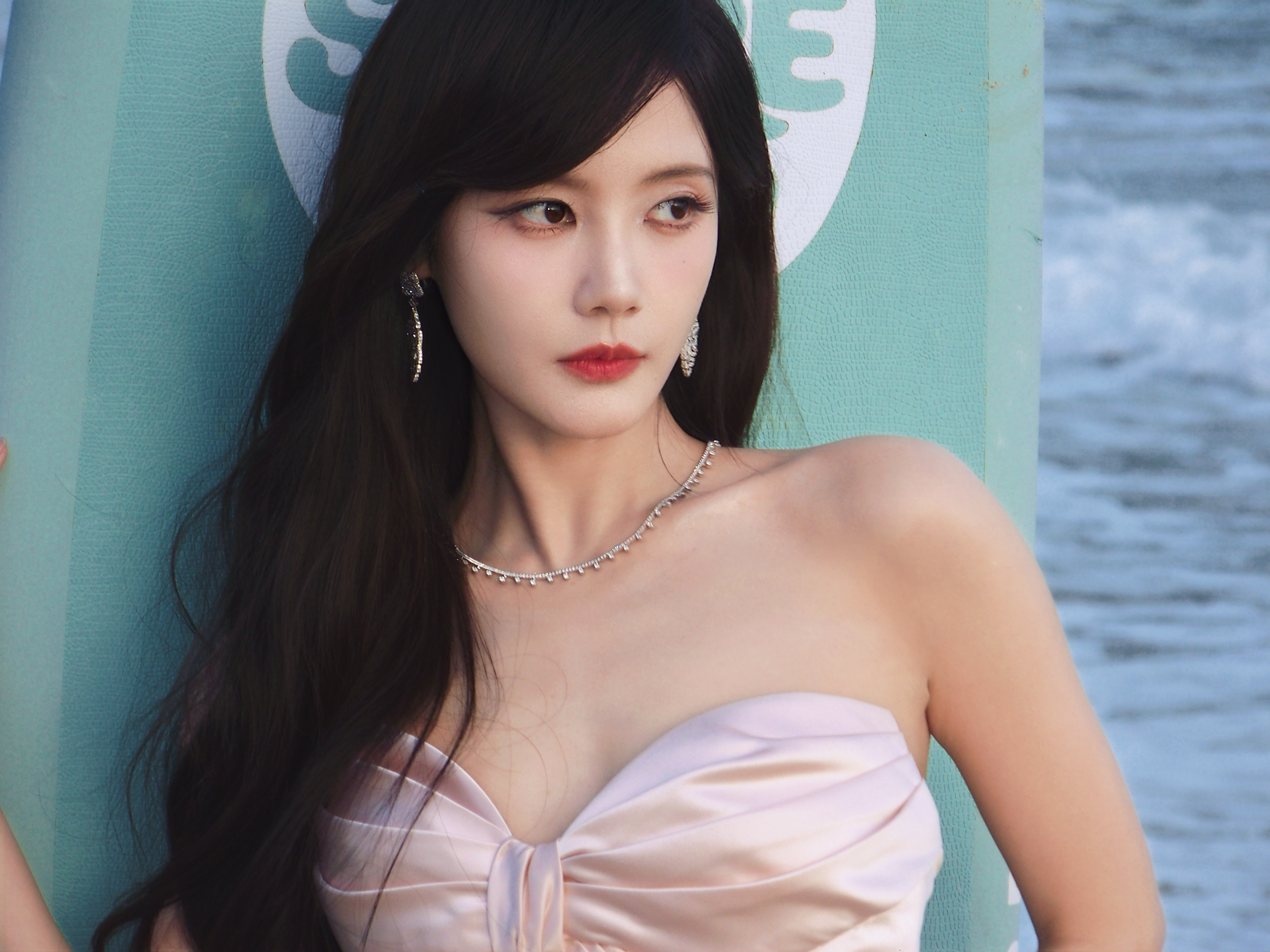 李一桐被曝假唱冲热搜第一