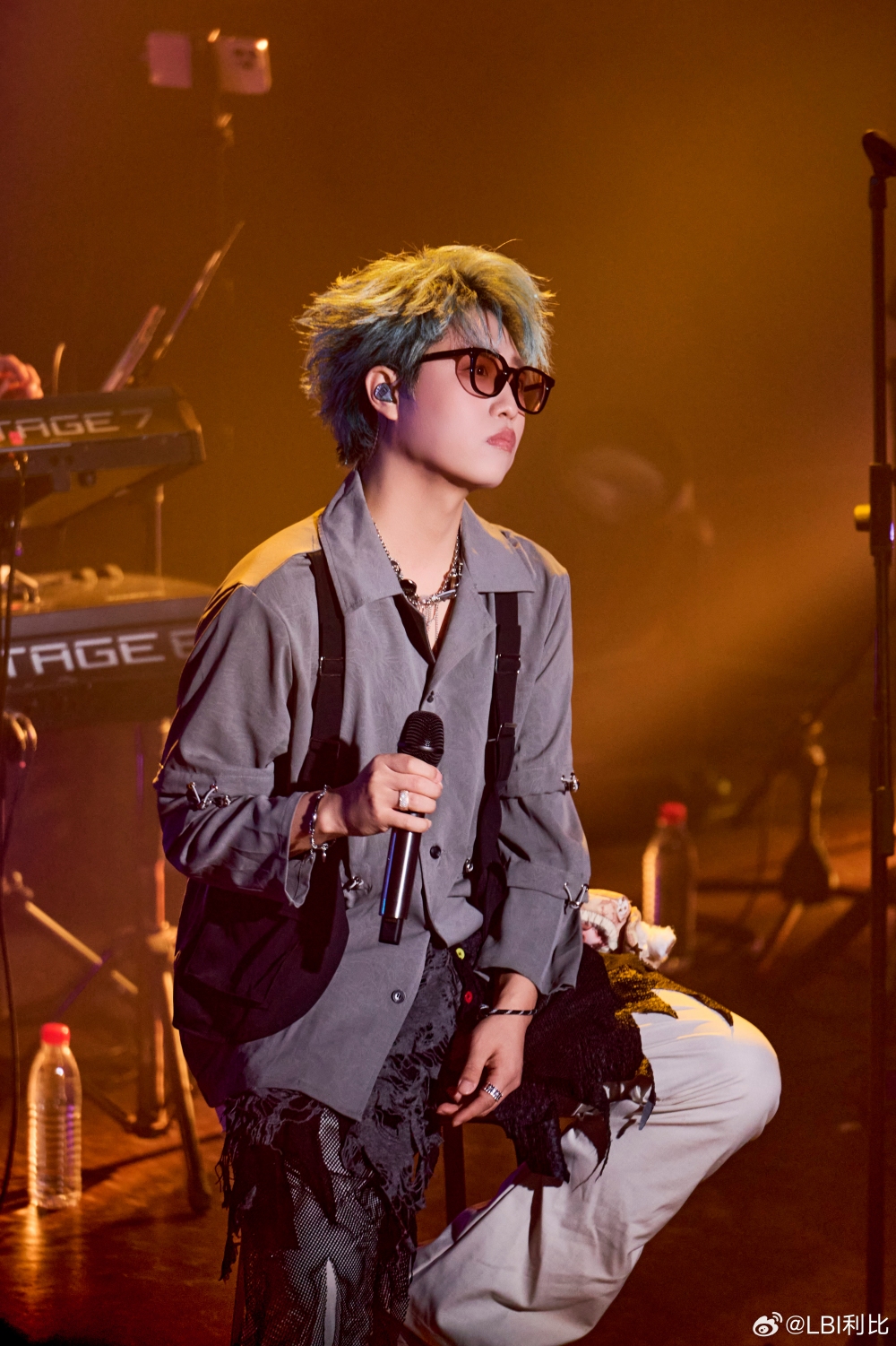 《跳楼机》原唱利比不忍了！