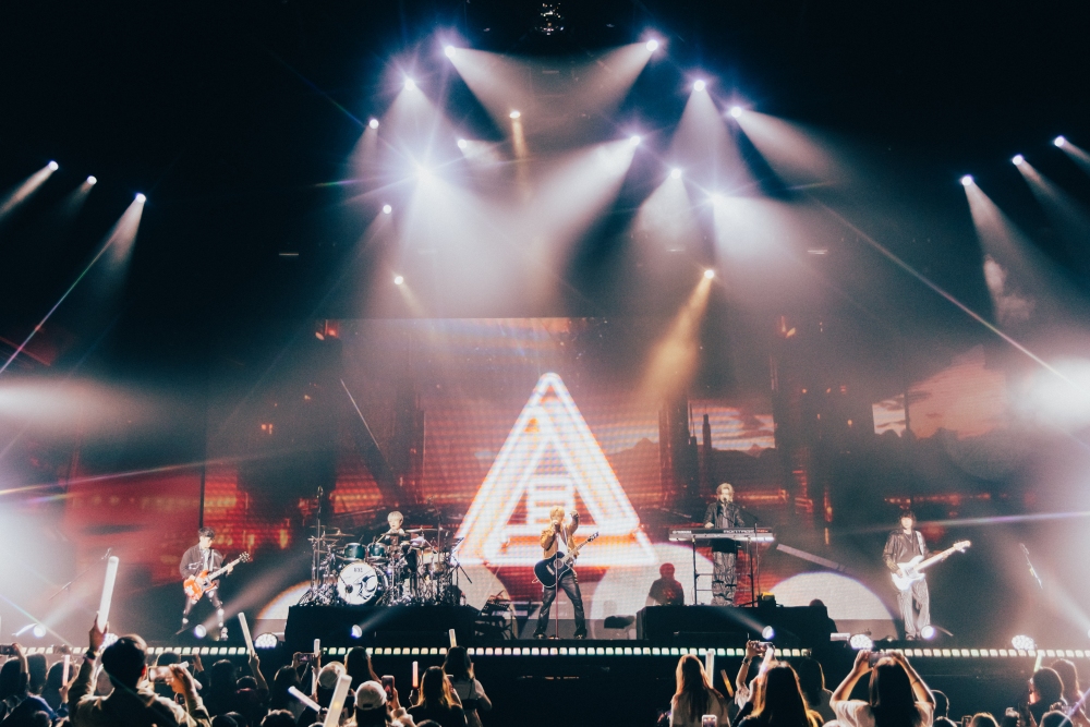 八三夭首登云顶开唱炸翻全场!