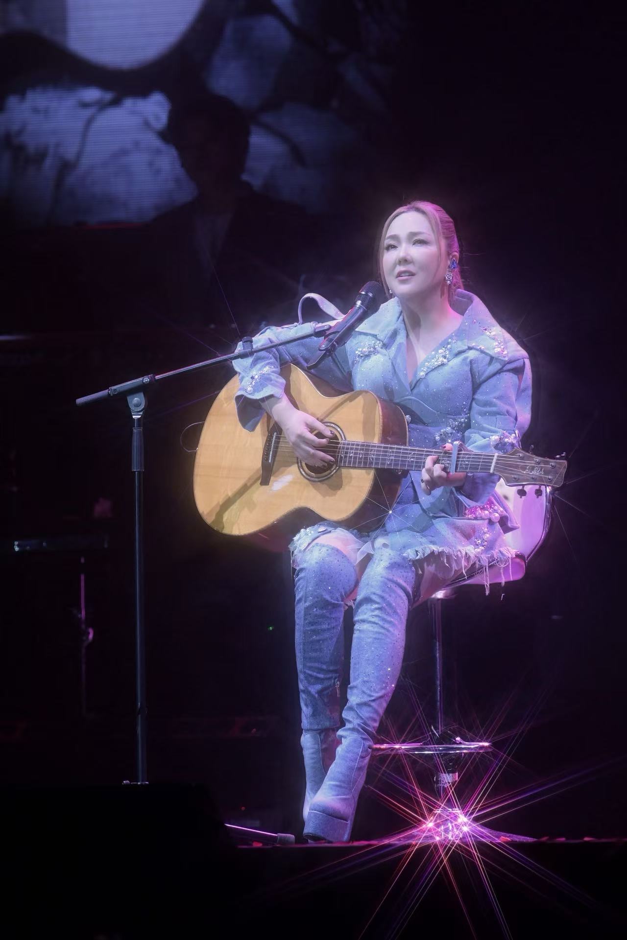 卫兰笑曝与李佩玲的共同点