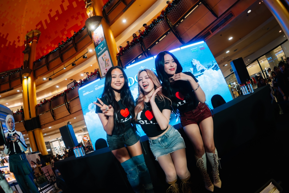 DOLLA举办粉丝专属见面会