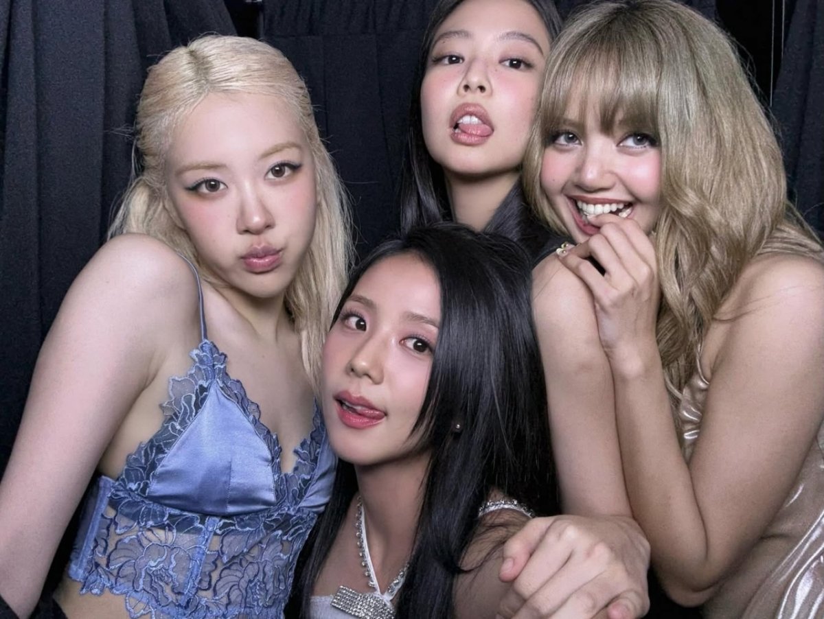 BLACKPINK、