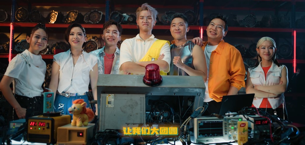 灯笼挂在火箭上