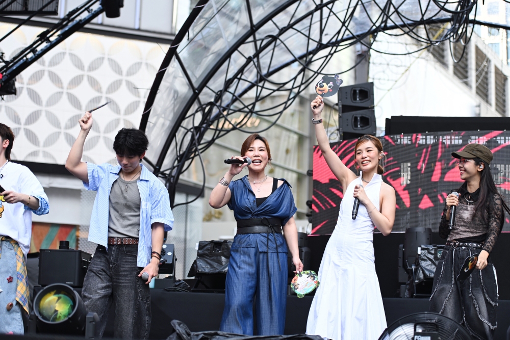 Rain Rave Music Festival啦！