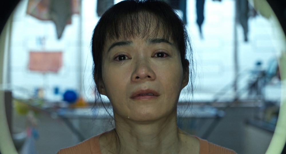 熬夜看戏|《我们不是陌生人》157分钟道尽人生百态!