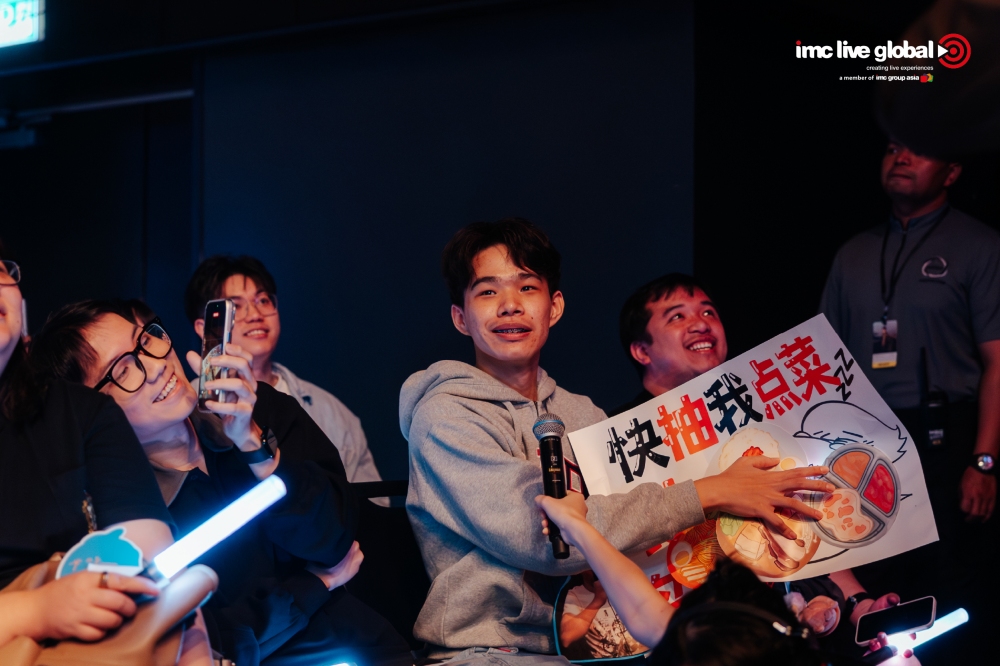 韦礼安大马演唱会模仿Uncle Roger