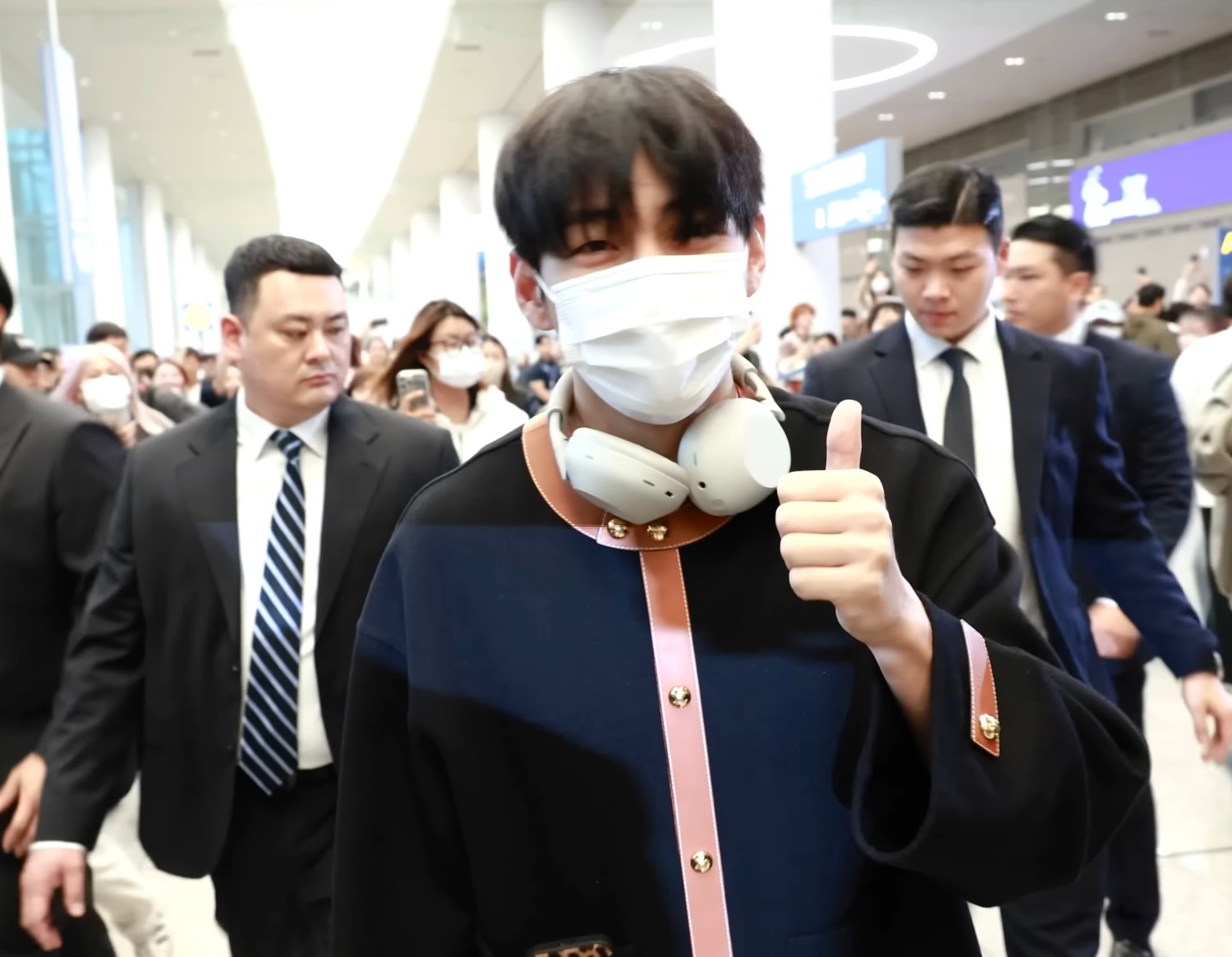 BTS V