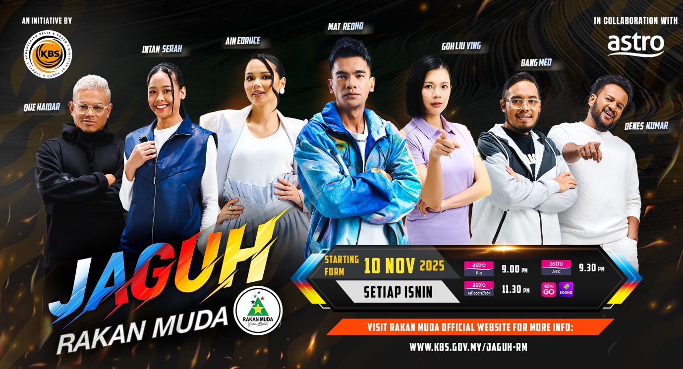 A group of people posing for a photo
AI-generated content may be incorrect.