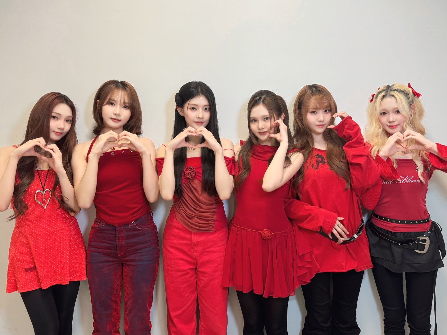 女团KIIRAS翻跳Astro 2026 《万事All Right 酷哒哒》 