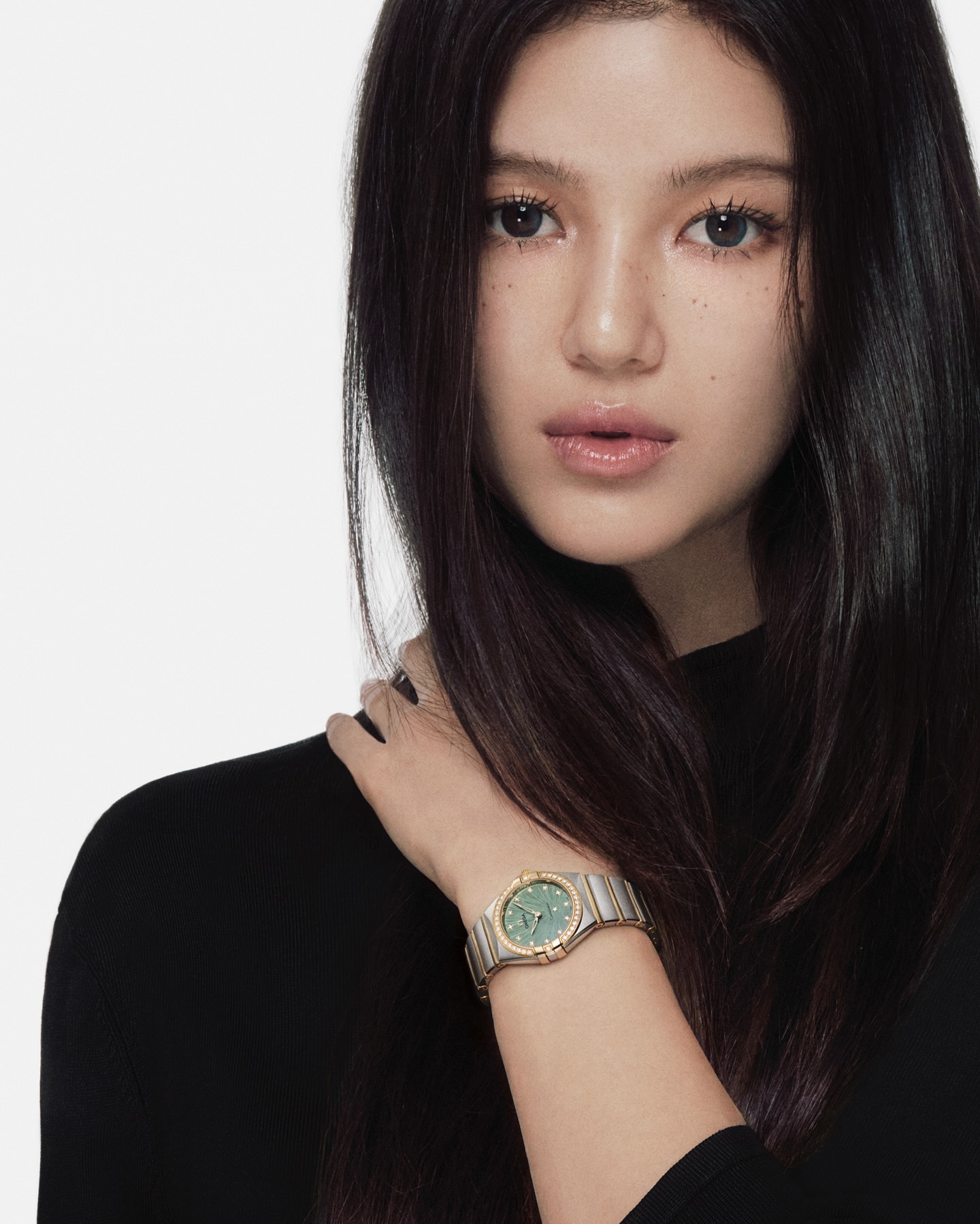 Danielle退团后首次开直播!