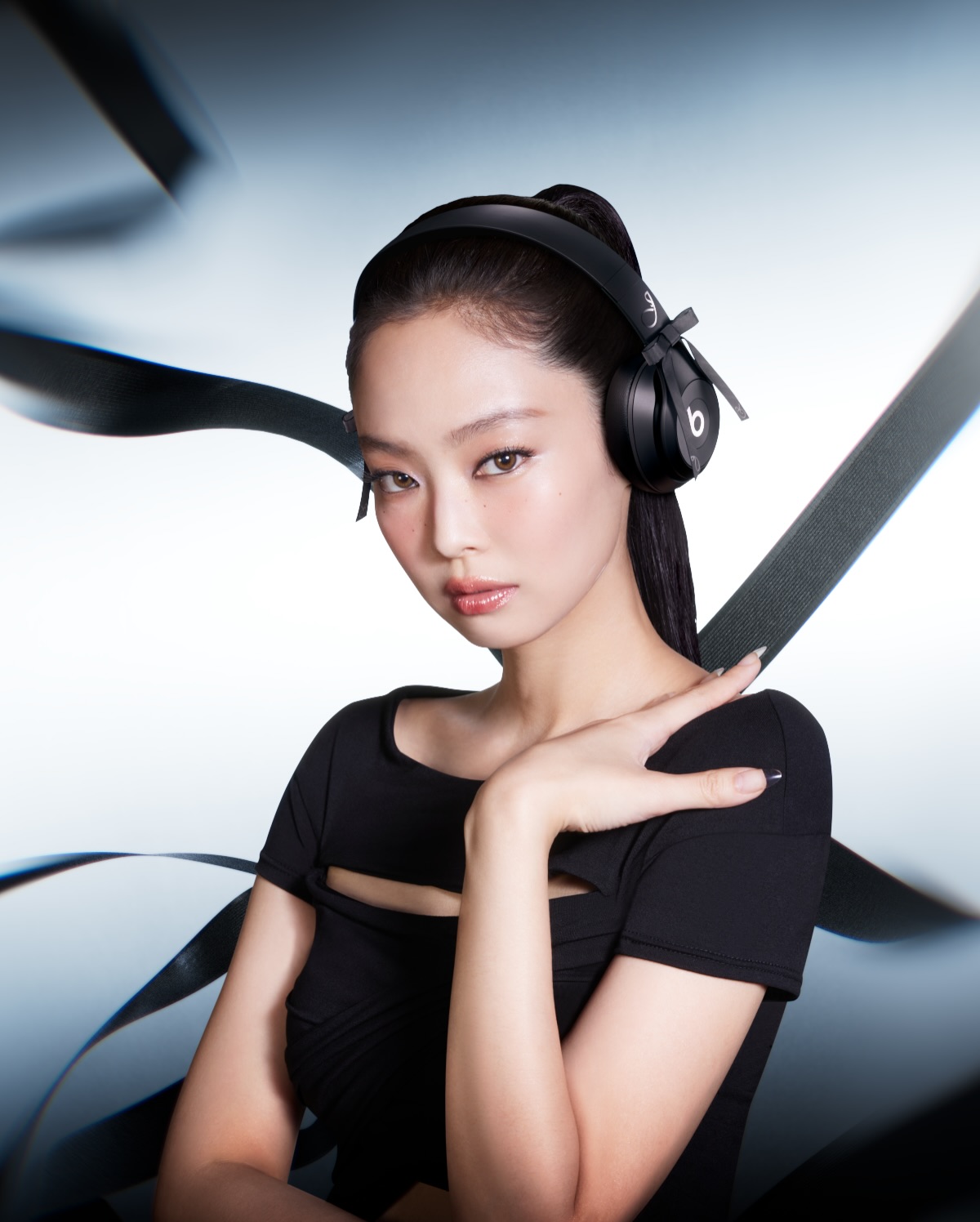 Jennie单飞两年狂赚238亿